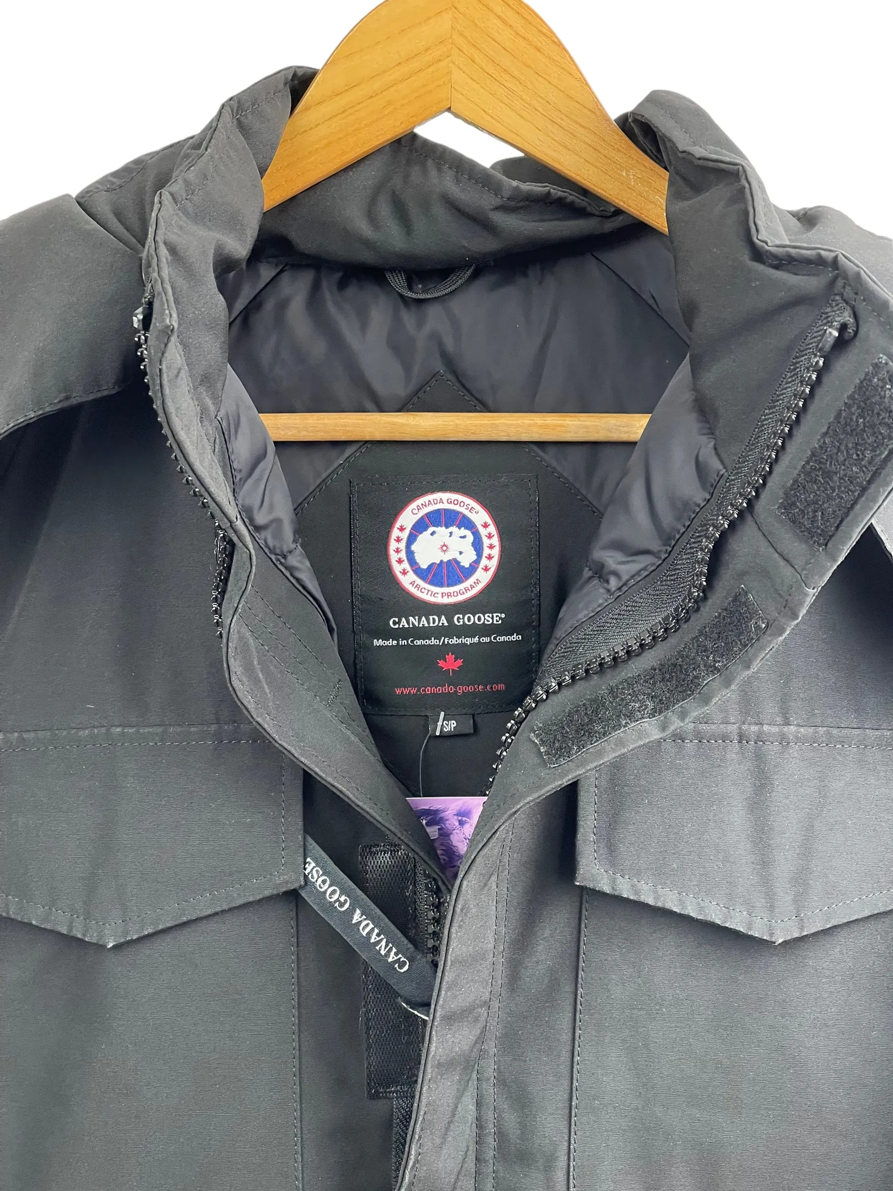 Canada Goose Coat - SMALL