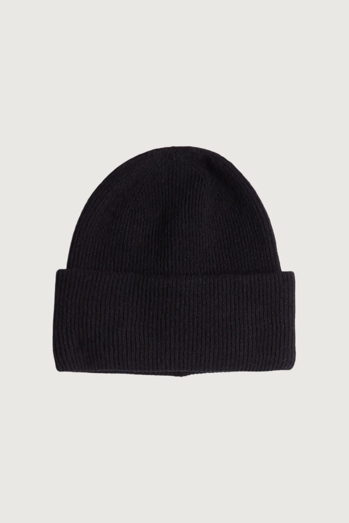 CLASSIC RIBBED BEANIE