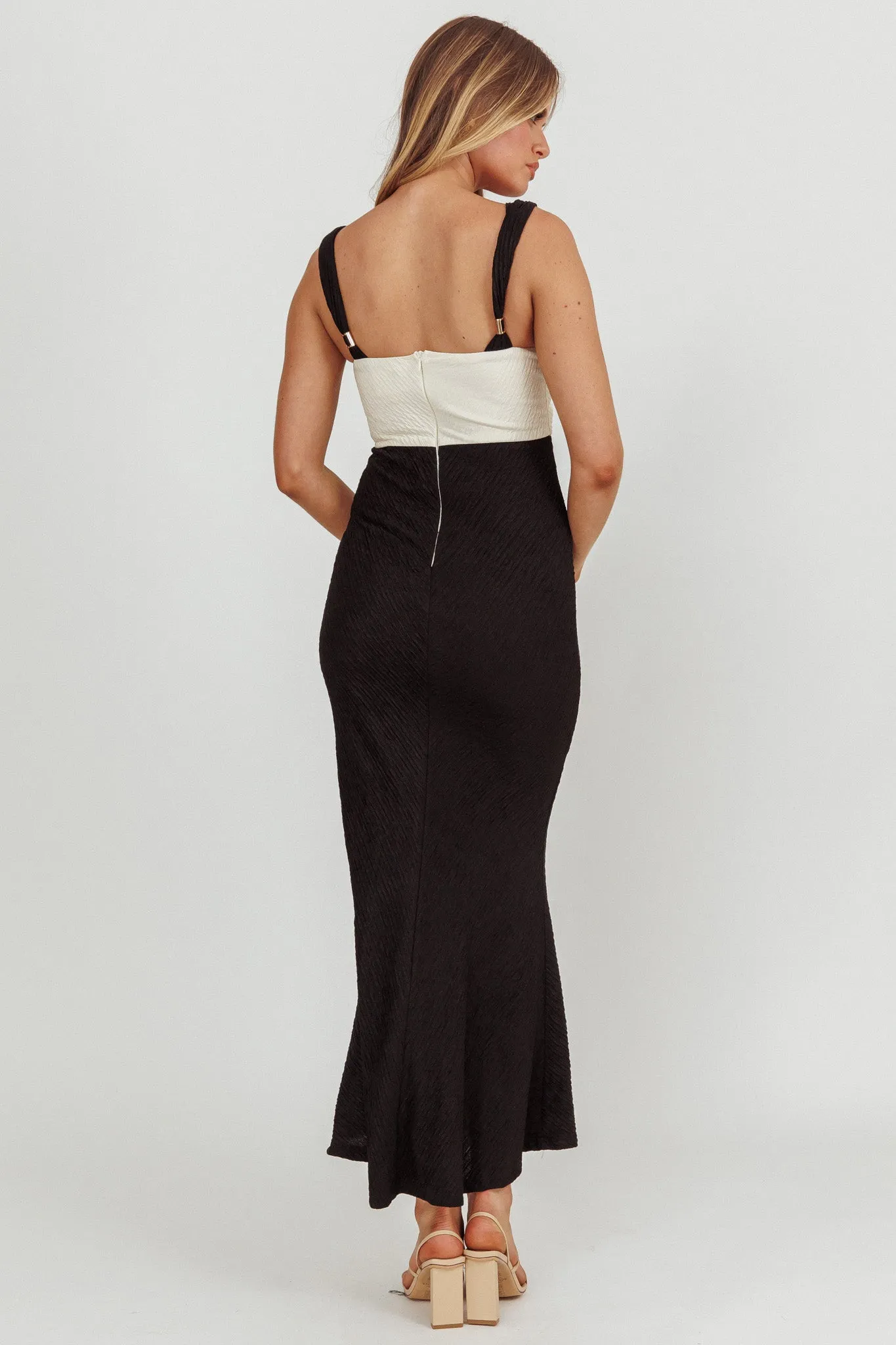 Freyja Contrast Maxi Dress Oyster/Black