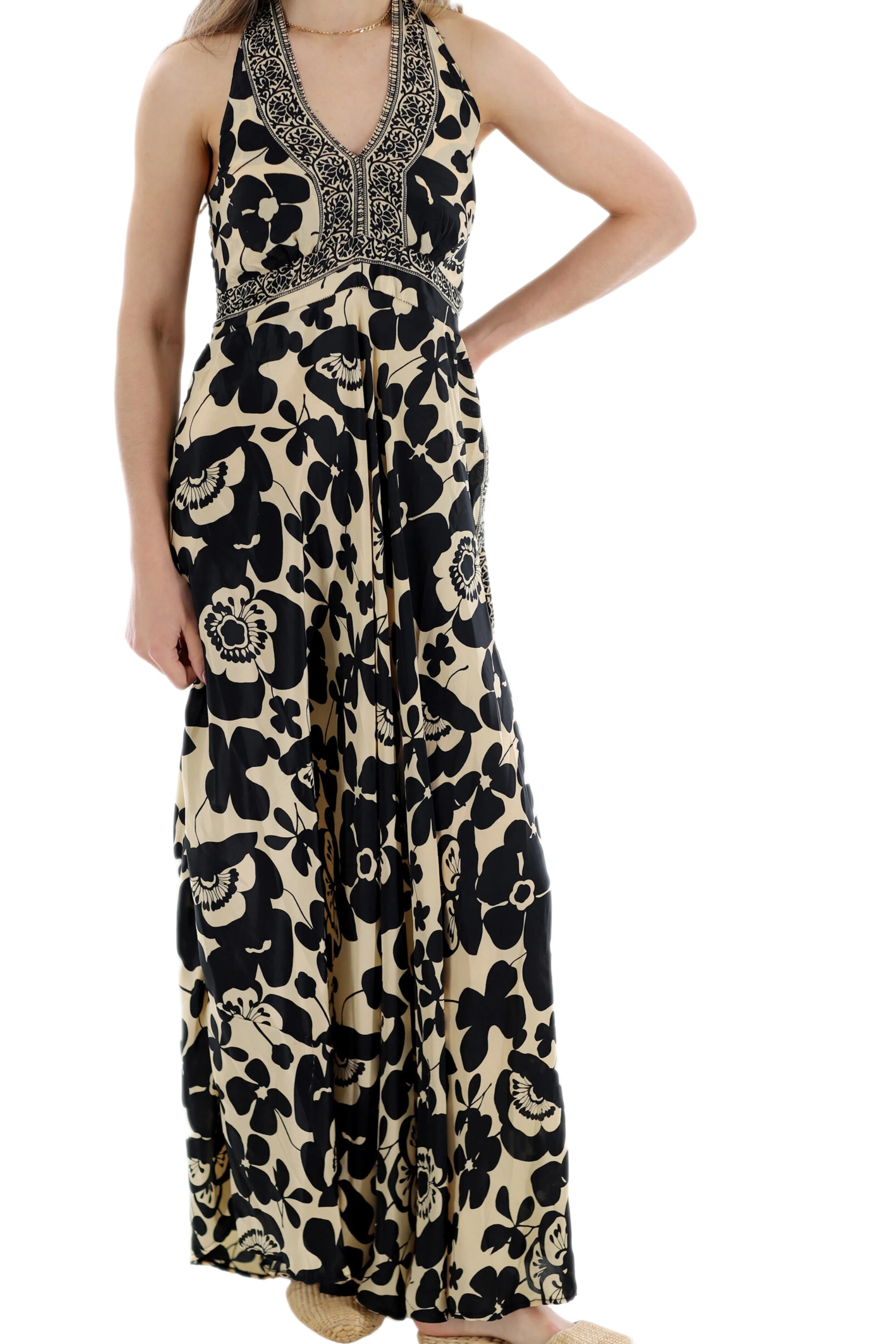 Long Flowy Floral "Romina" Maxi dress in Black/White