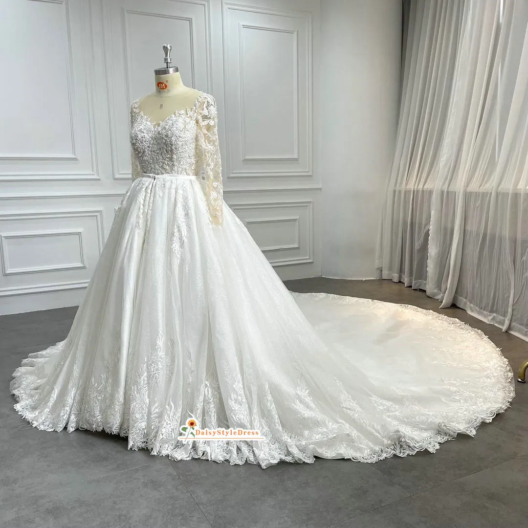 Luxury Long Sleeve Lace Church Wedding Dress with Long Train