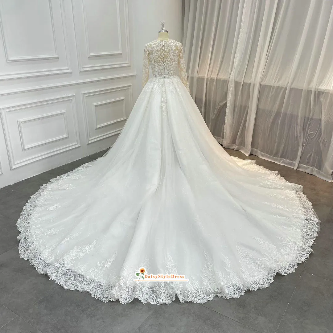 Luxury Long Sleeve Lace Church Wedding Dress with Long Train