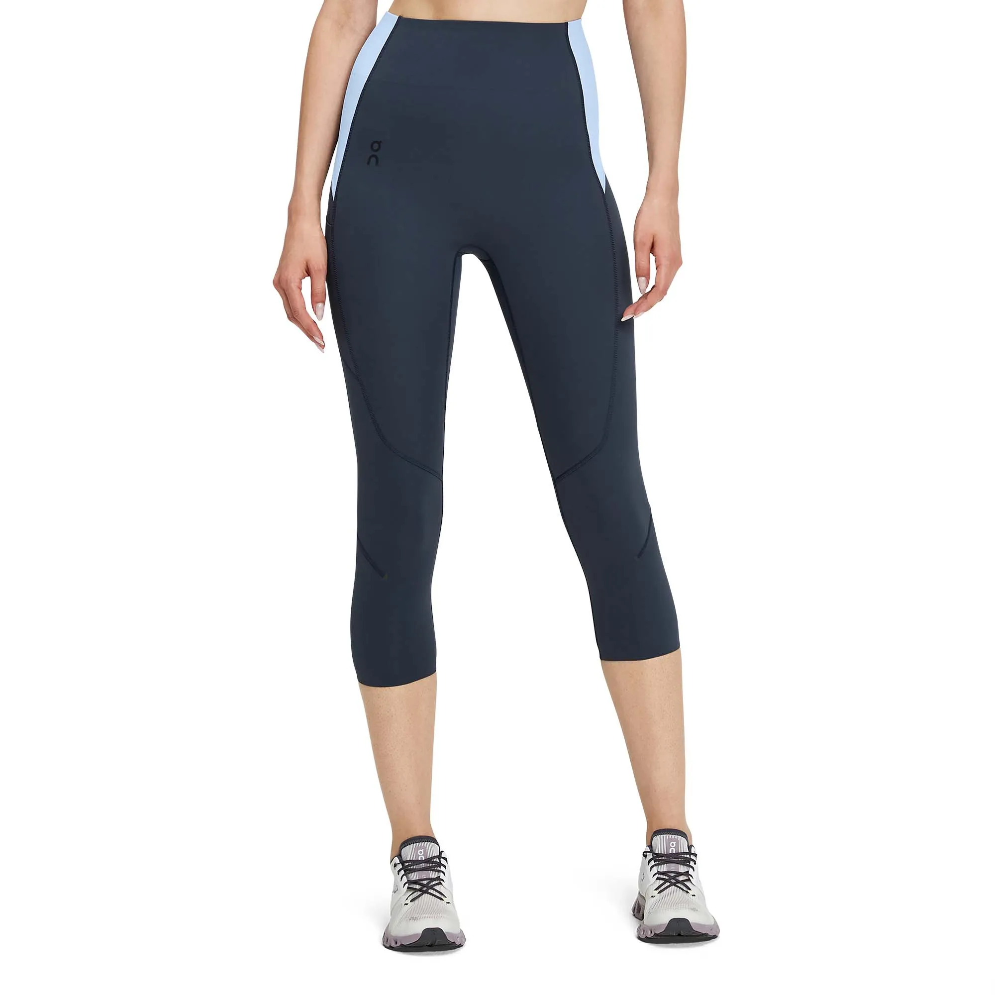 On | Women's Movement 3/4 Tights - Navy