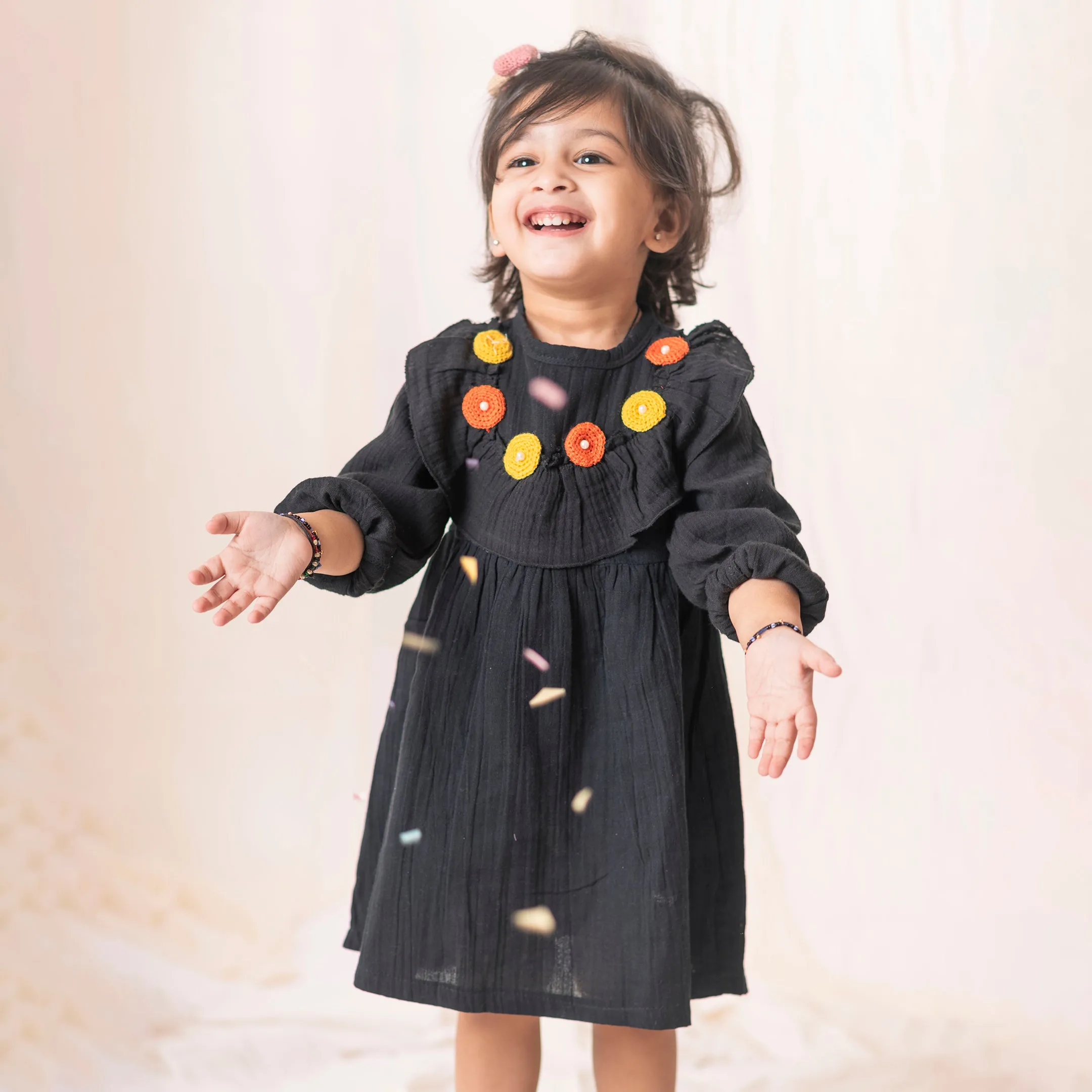 Organic Cotton Muslin Black Dress & Rose Rubberband-Gift Set