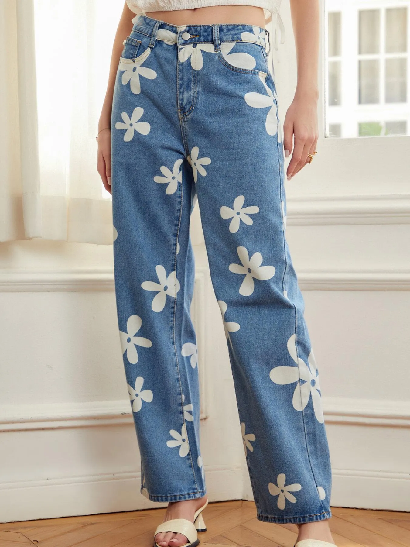 Pocket High Waist Wide Leg Jeans