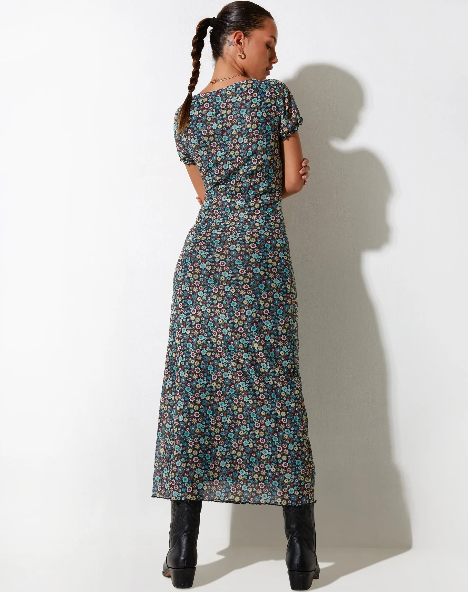 Taliah Maxi Dress in Folk Floral