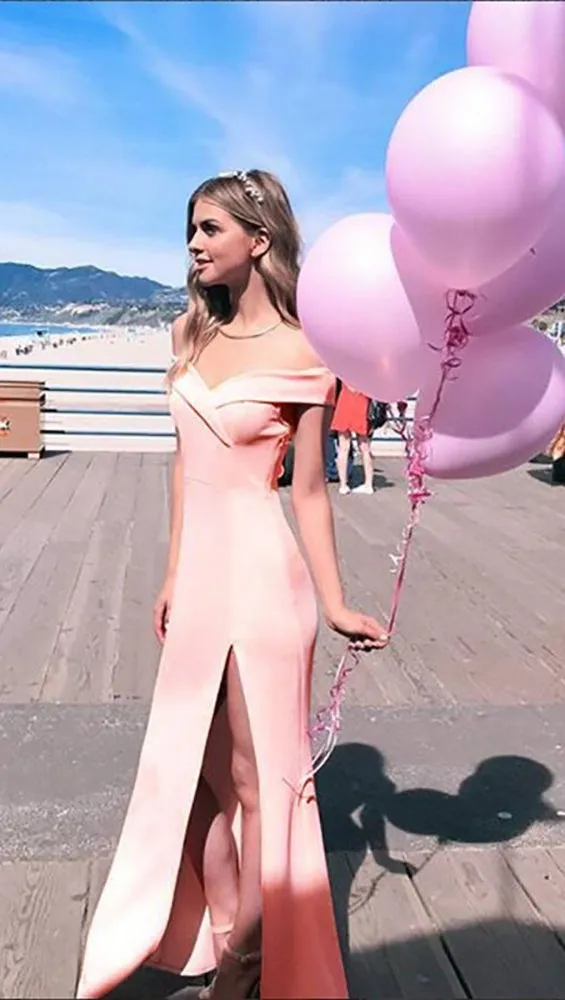 The Anastacia Off Shoulder Maxi Dress Pink