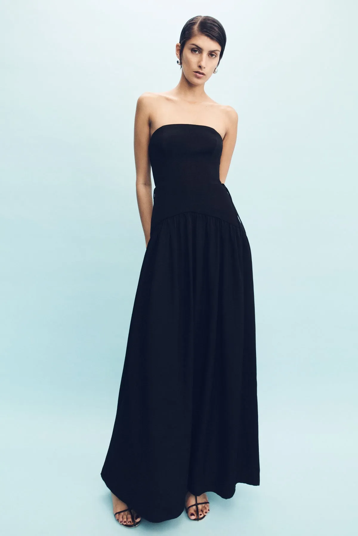 VENTO LACE UP STRAPLESS MAXI DRESS - BLACK