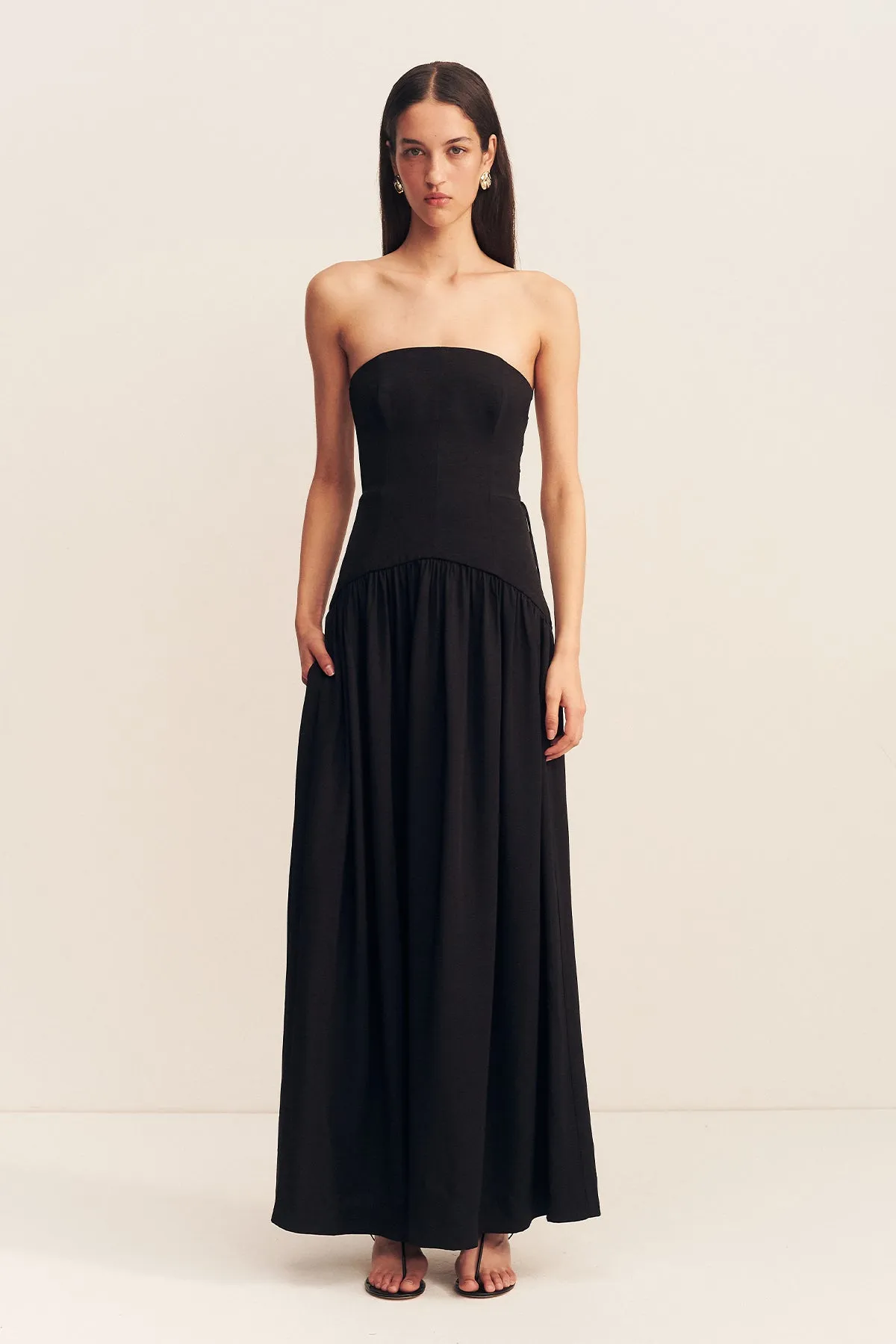 VENTO LACE UP STRAPLESS MAXI DRESS - BLACK